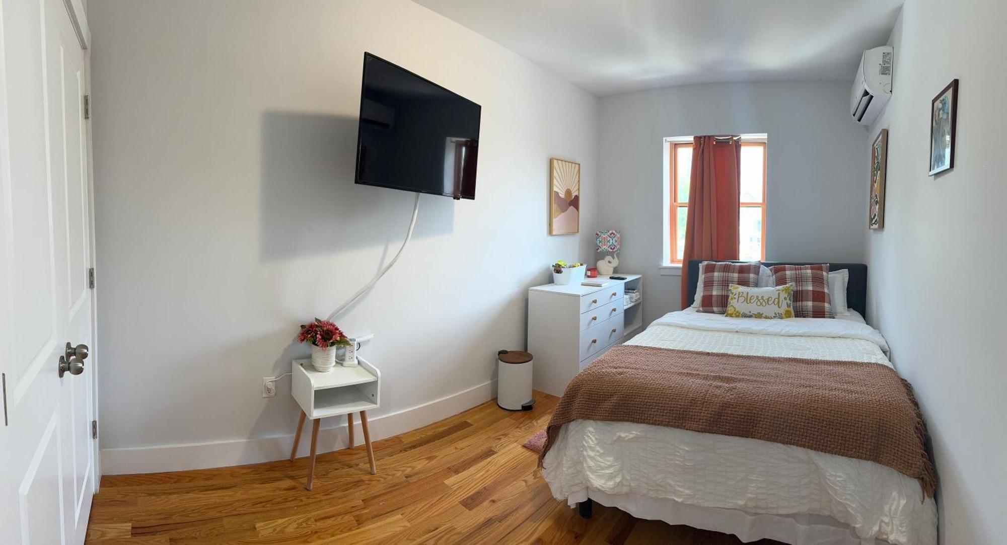 Acomodação com café da manhã  Cozy And Peaceful In Brooklyn *